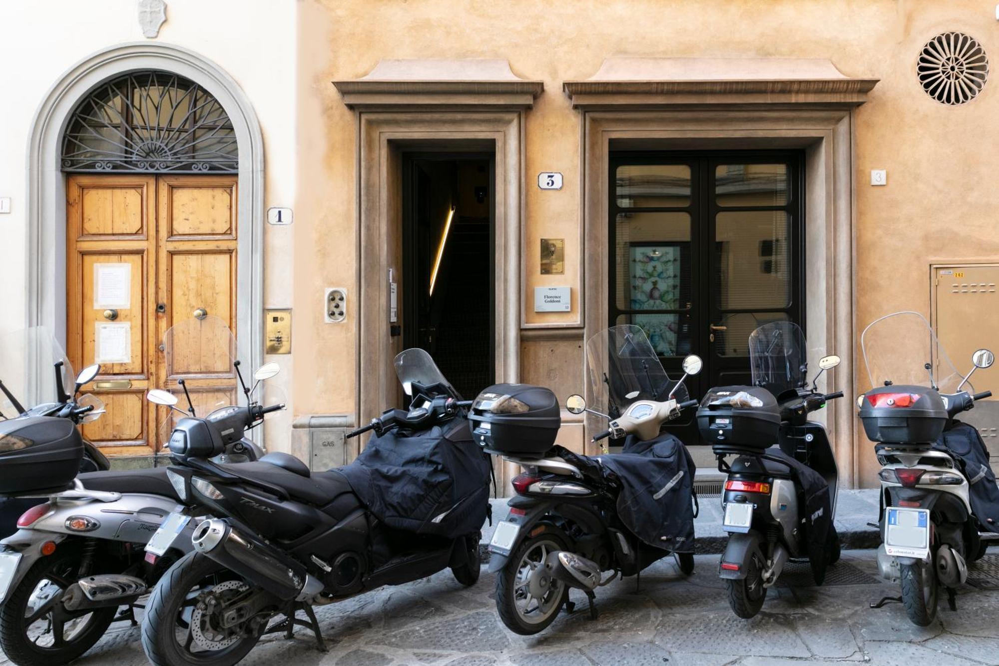 Numa Florence Palazzo Moro מראה חיצוני תמונה