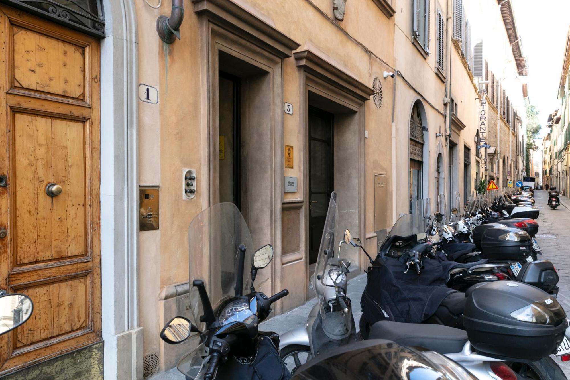 Numa Florence Palazzo Moro מראה חיצוני תמונה